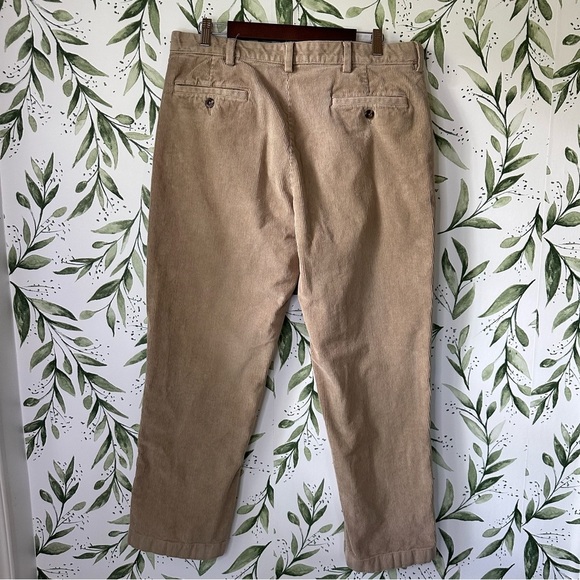 L.L. Bean Vintage Comfort Waist Corduroy Pants. Khaki/Brown. 36x29. - Picture 3 of 8